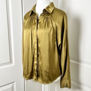 Current Air Golden Olive Shiny Slinky Button-Down Blouse w/ Pleats - Size Small